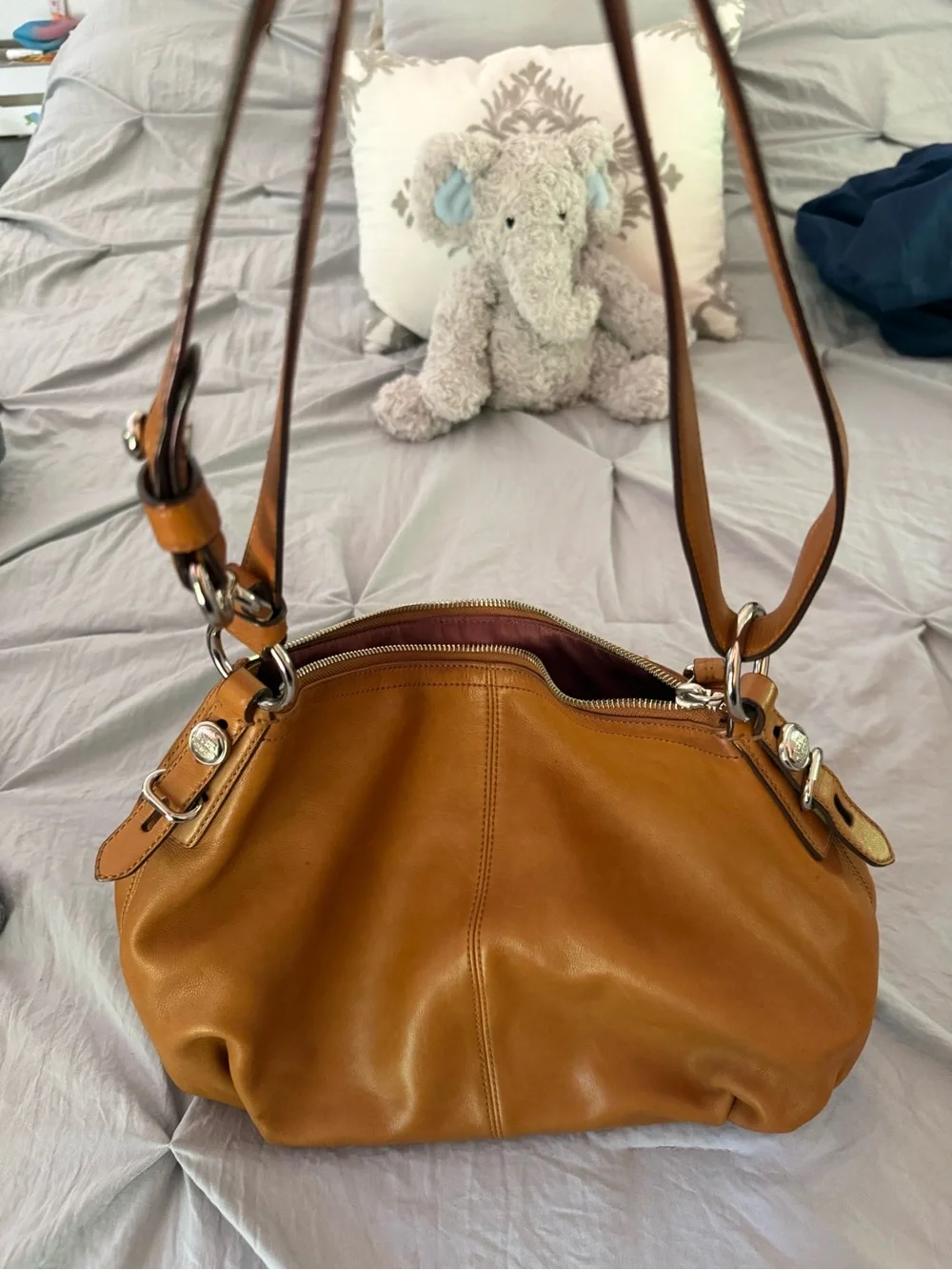 Coach Leather Shoulder Bag - Cognac Brown